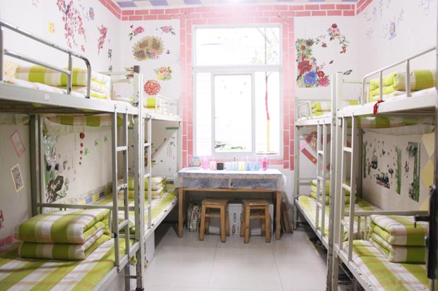 干净整齐的学生宿舍-贵阳新东方烹饪学院