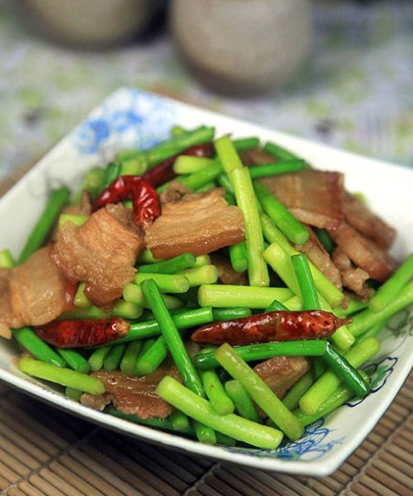 炒肉的做法,贵阳新东方烹饪学院