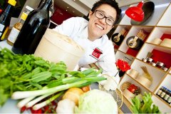 华裔厨师彭永浩创办锅学院 打造中餐界“蓝带学院”