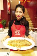 印度留学生夺“阿五杯”黄河鲤鱼烹饪大赛第七场冠军
