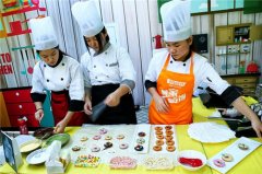 上海举办市民文化节“回家吃饭”烹饪大赛颁奖展演活动