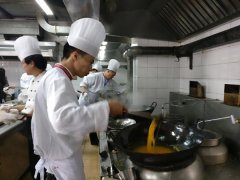 上海高校食堂“创新菜”比赛举行 上百新菜亮相