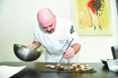 美食艺术：意大利厨师Vincent用食材、餐碟绘画
