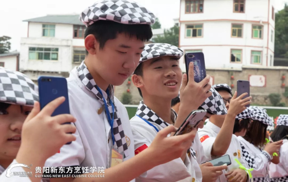 现场捐款献爱心