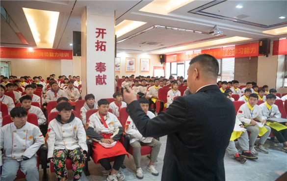 企业讲师进校园 企业讲师进校园