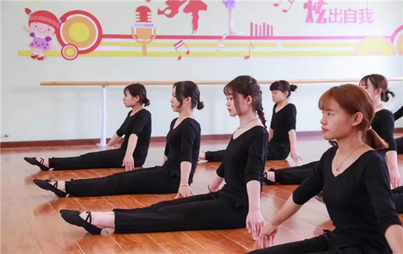 新东方女孩 新东方女孩