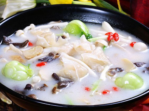 野生菌汤养生火锅