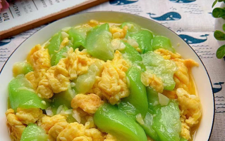 丝瓜炒鸡蛋的做法与营养价值及功效