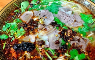 贵州羊四派羊肉粉解析|加盟陷阱避坑