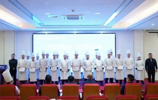 贵州新东方烹饪技师学院24名学子成功入职兰湘子，第五期31名新生已就位开班！