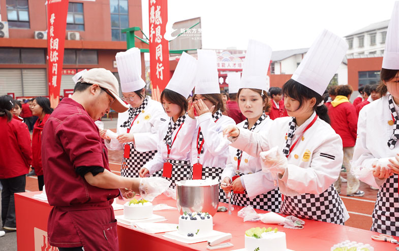 初中生上技校选哪个专业更吃香？