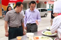 人力资源社会保障部领导到我校进行调研