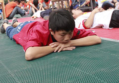 奇葩姿势来袭，“呆神”即将出世