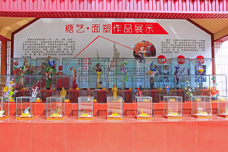 学生作品展示台