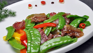 腊肉炒荷兰豆