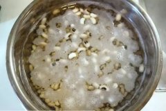 煮菜时出现的泡沫是啥？能吃吗？