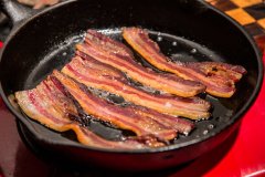 高脂饮食可能导致白天嗜睡