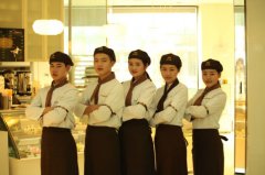 欧米奇西点学校学费是多少？