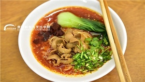 你以为贵阳只有肠旺面？肥肠面表示不服！