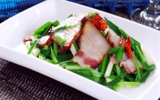 青城老腊肉怎么做做好吃？