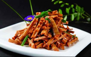 油焖春笋的做法