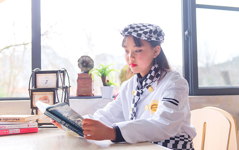 文字和思想在阳光下舞蹈