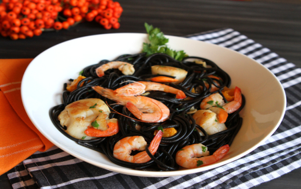 鱿鱼墨汁意大利面