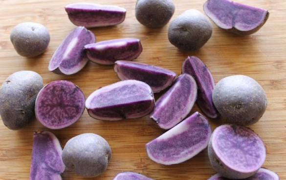 紫色土豆的7大功效与作用紫土豆的做法
