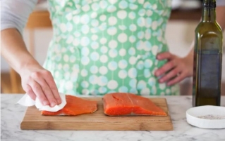用烤箱烹饪鲑鱼的多种方法