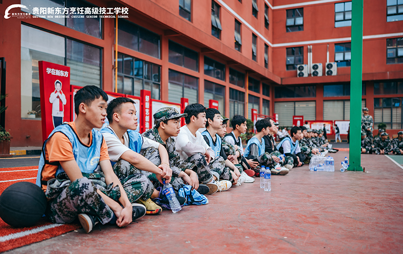 篮球比赛啦啦队