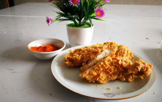 挖掘一下炸鸡的品种：尝试经典和个性化