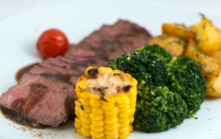 烹饪北美野牛肉的4个技巧