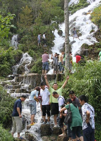 相约荔波共度中秋