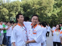 我院拔河比赛圆满收官