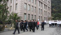 我院班主任老师深入校企合作单位参观交流