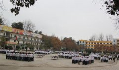 感恩晨训：感恩教育为主题的晨会