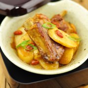 过年菜之红烧排骨的做法