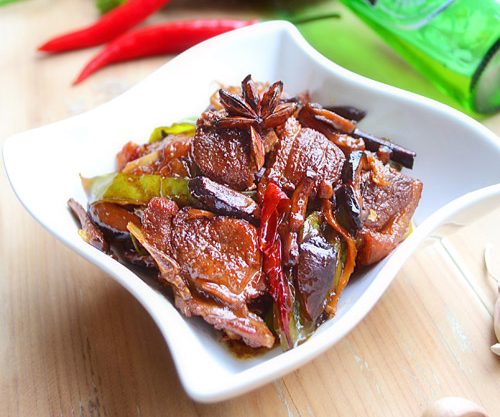 家常菜谱——秘制啤酒鸭