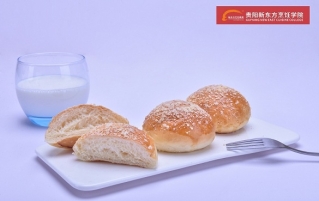 别把不懂礼仪当率真！