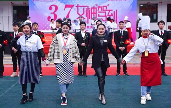 女神节！一大波来学蛋糕的小姐姐正向你袭来！