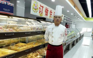 自主创业老板胡艳东